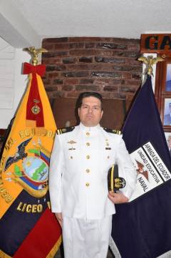 Senor-TNFG-AB-Andres-Bolagay-Zambrano-JEFE-DEL-DEPARTAMENTO-FINANCIERO-DEL-LICEO-NAVAL-QUITO